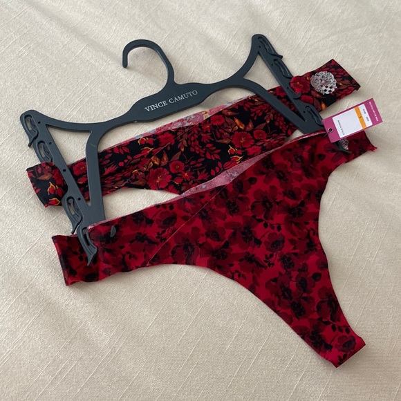 Seamless thongs - Picture 1 of 2